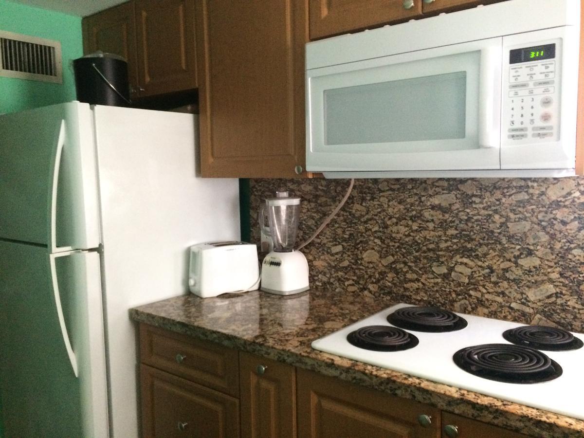寇特妮之家历史小屋酒店 基韋斯特 外观 照片