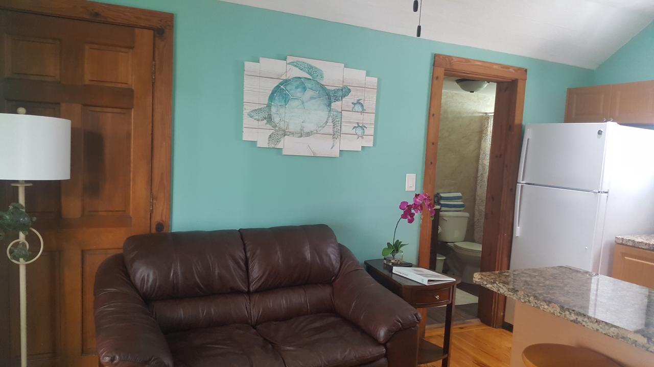 寇特妮之家历史小屋酒店 基韋斯特 外观 照片